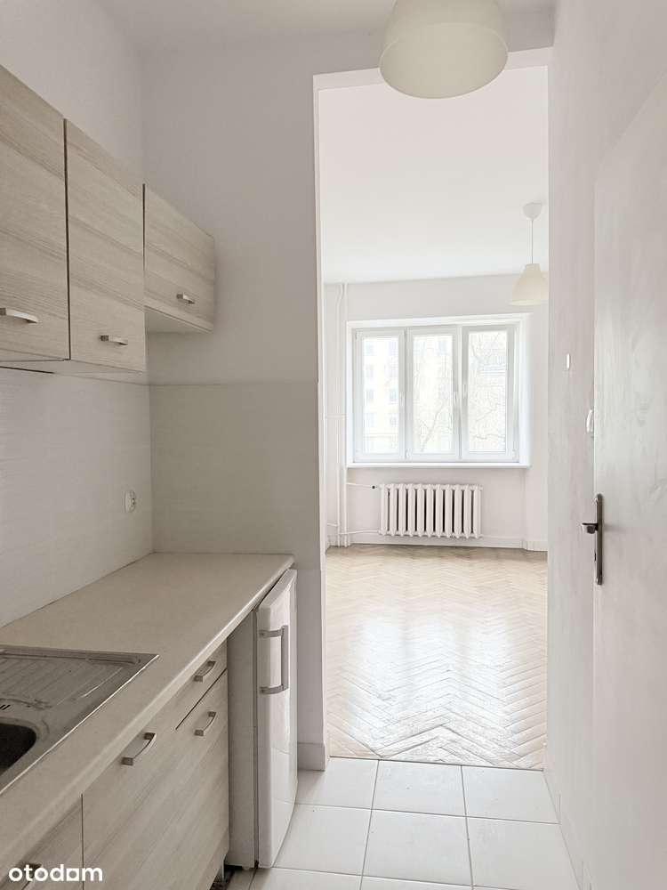 Urokliwa KAWALERKA+ KOMÓRKA w Kamienicy # DUŻY aneks kuchenny #PARKIET-7