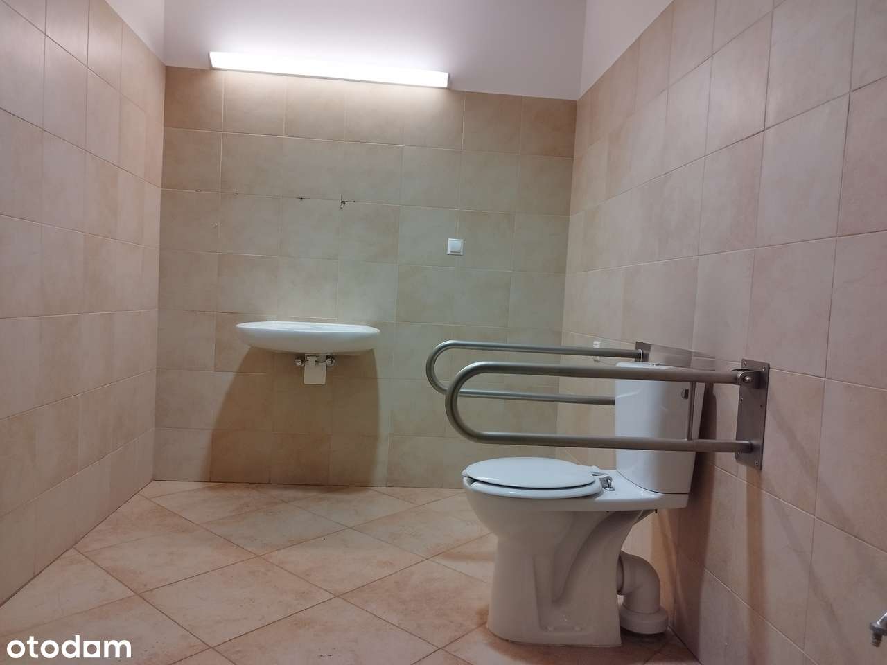 Pomieszczenia biurowe na I oraz II piętrze w budynku dworca PKP Iława - Pełny obrazek: 4/14