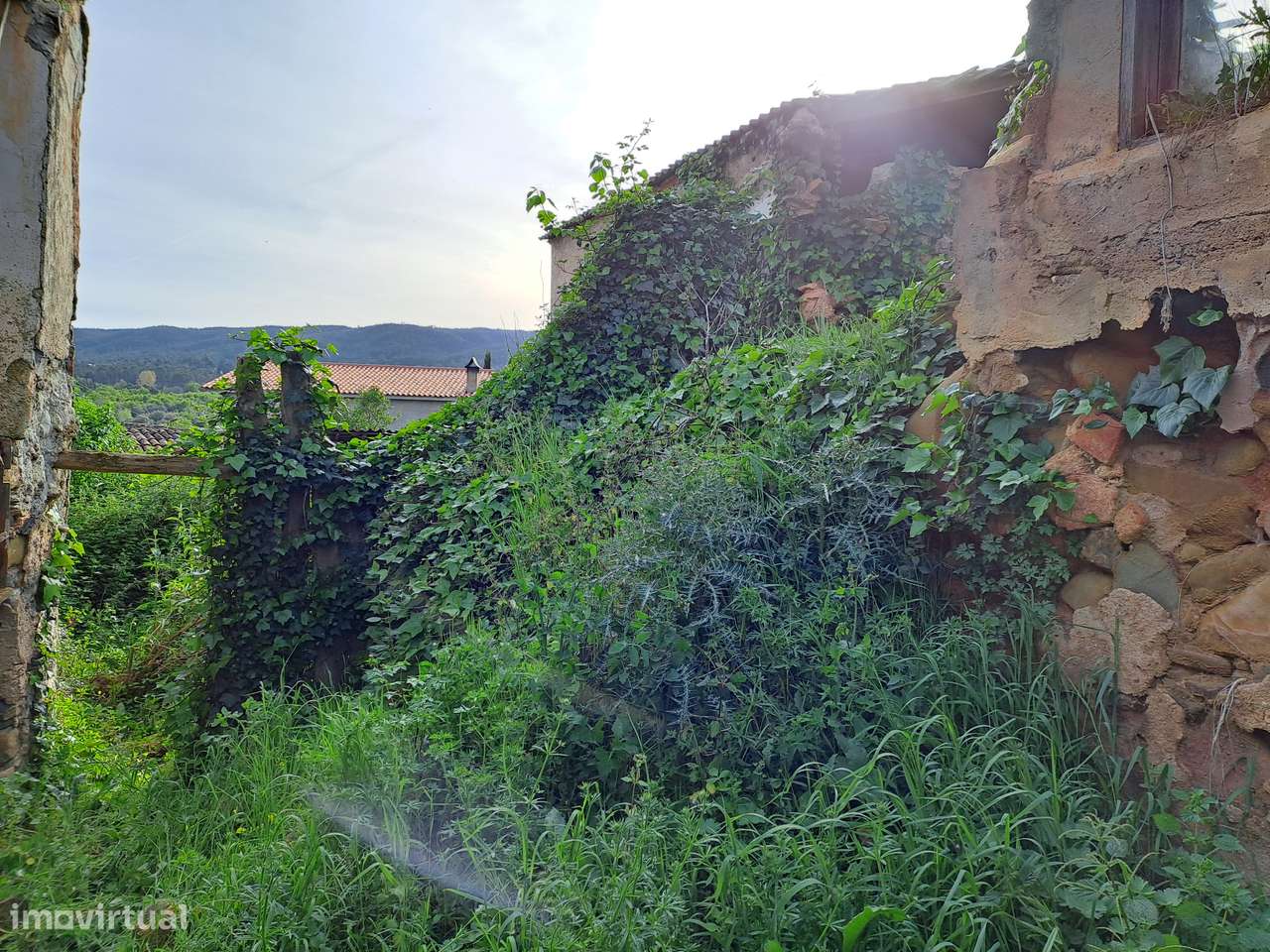 Moradia com Terreno - Excelente oportunidade - Semide-13