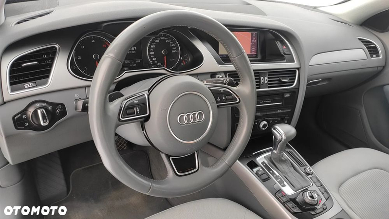 Audi A4 Avant 3.0 TDI DPF multitronic Ambiente - 8