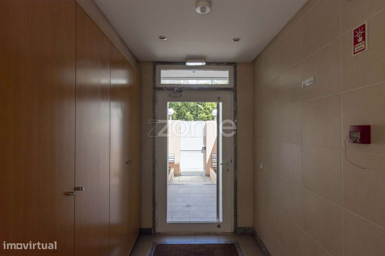 Apartamento T2 em Condomínio-24