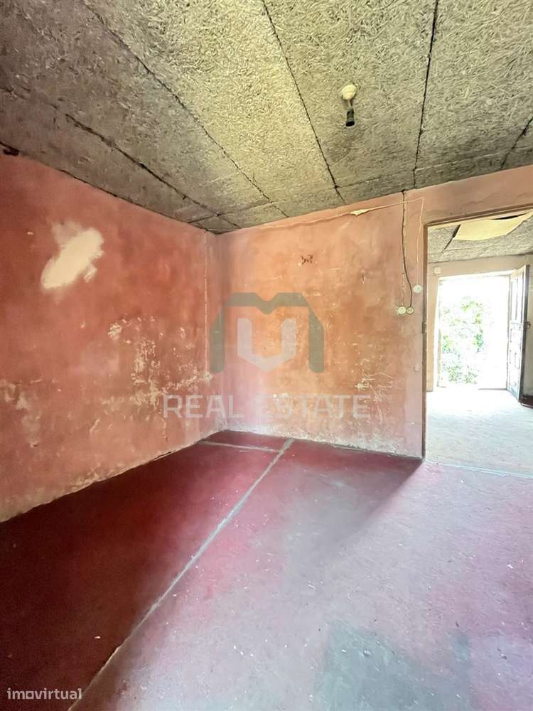 Moradia para Restaurar T3 Venda em Cabeceiras de Basto,Cabeceiras de B-20