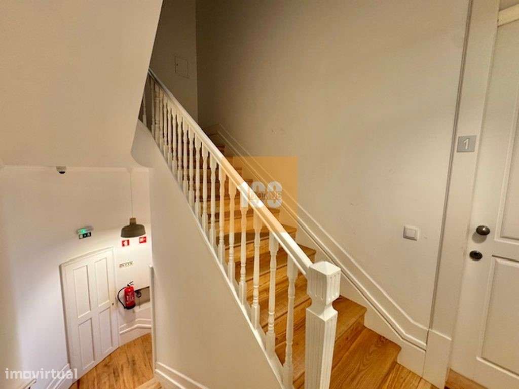 T0+1 na Rua Passos Manuel - Grande imagem: 4/18