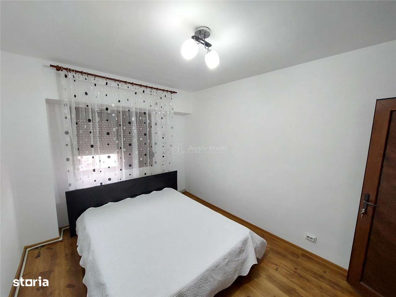 4 camere, decomandat, 100 mp UTILI, etaj 3, Piata Dorobanti II-3