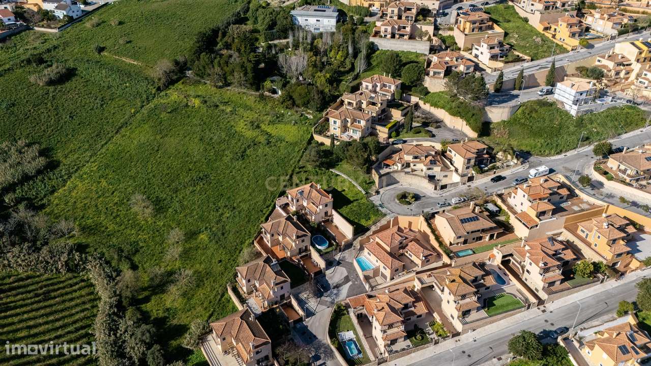 Terreno Urbano para Construção – Um Refúgio de Tranquilidade a 25 Minu - Grande imagem: 4/21