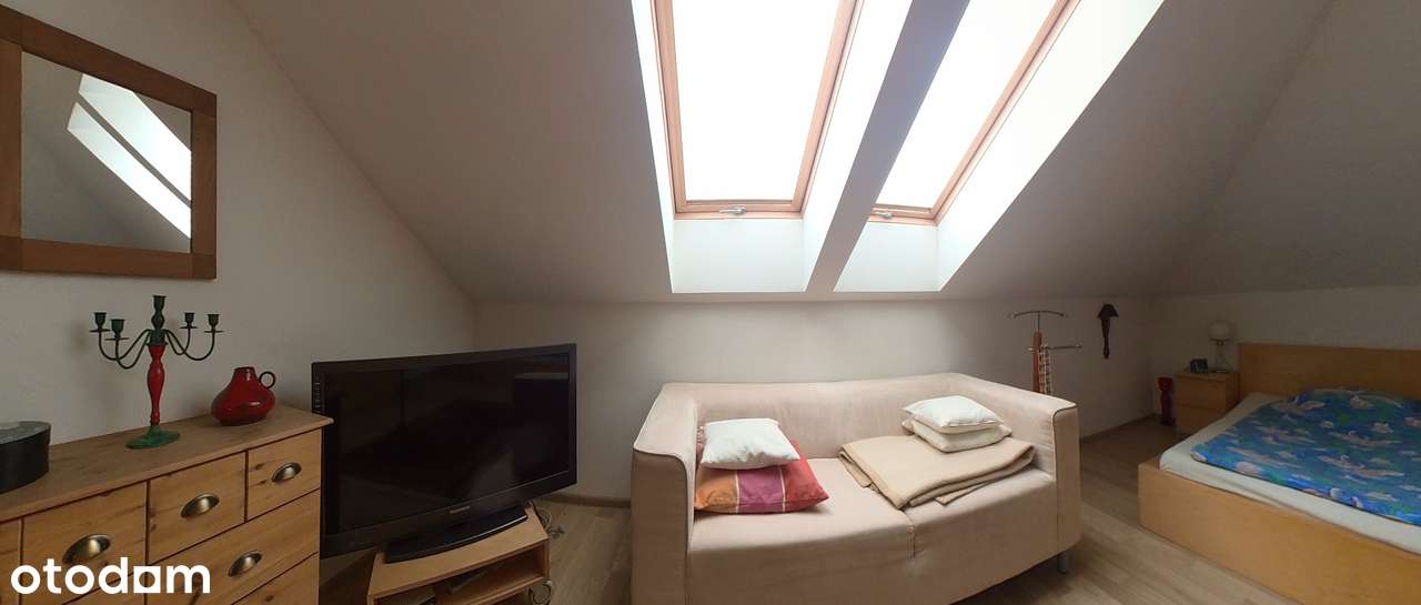 Przestronny dom z 6 pokojami w cichej okolicy-18