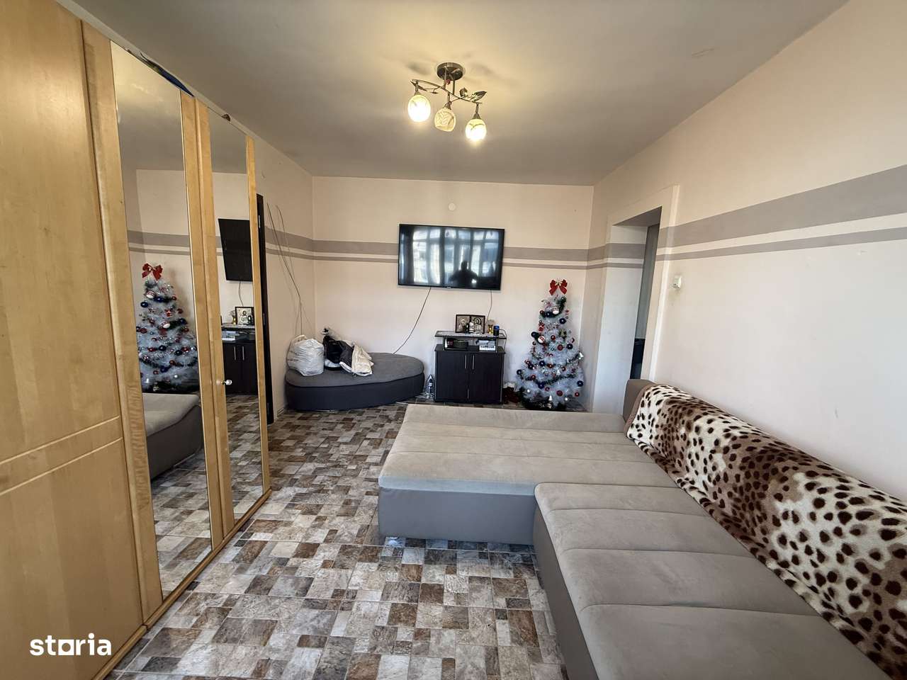 Ap 2 camere 49 mp!- școala centrală Câmpina-1