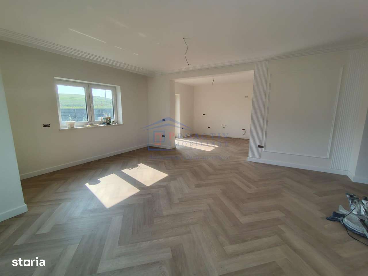 Casa individuala, Ipotesti, C-5617 - Imagine principală: 2/11