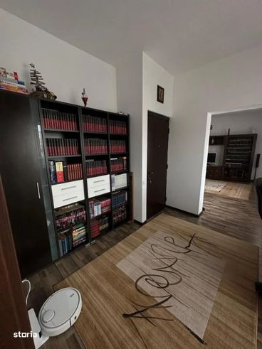 Vanzare apartament 4 camere etaj 1 plus garsoniera vila Gara de Nord-2