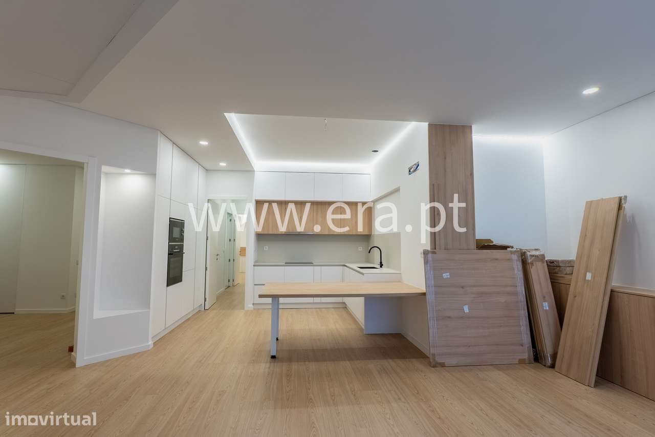 Moderno T0+2 Remodelado em Viana do Castelo - Grande imagem: 2/19