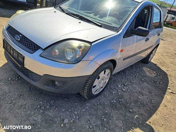 Piese/Dezmembrez Ford fiesta 1.4Tdci An 2008 - 3