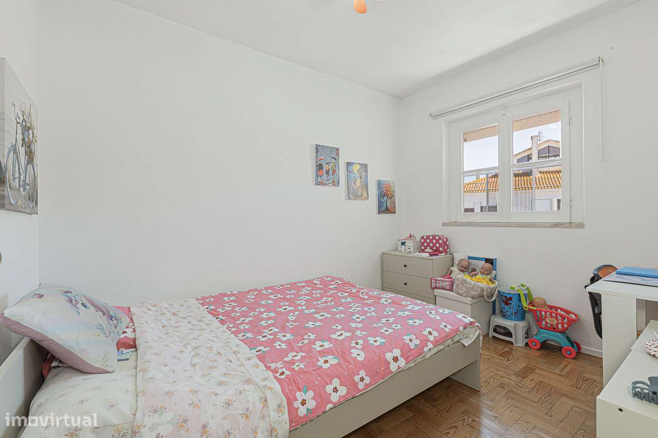 Apartamento de 4 assoalhadas no centro da Moita-21