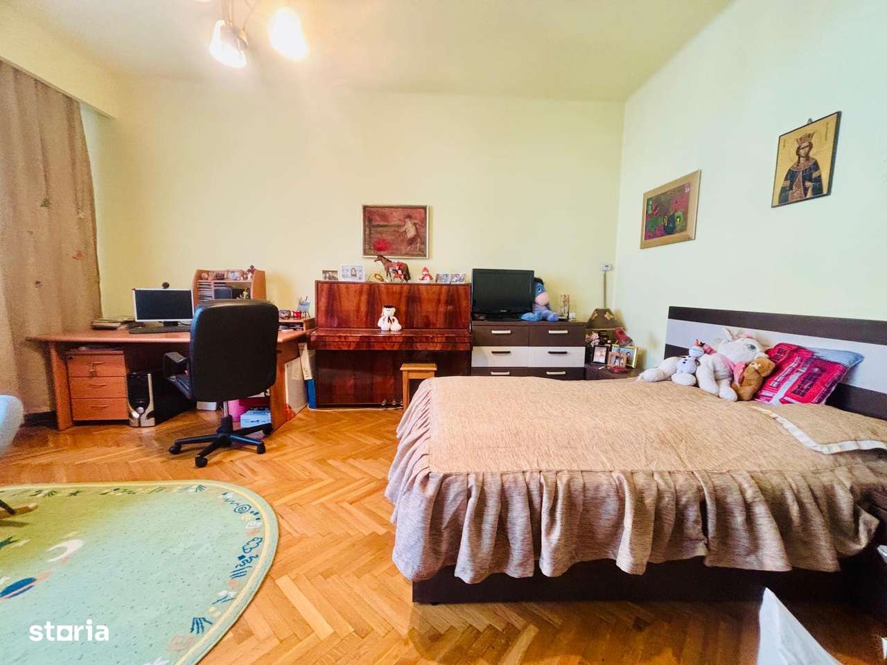 Casă cu 3 camere, curte și garaj în Baia Mare-7