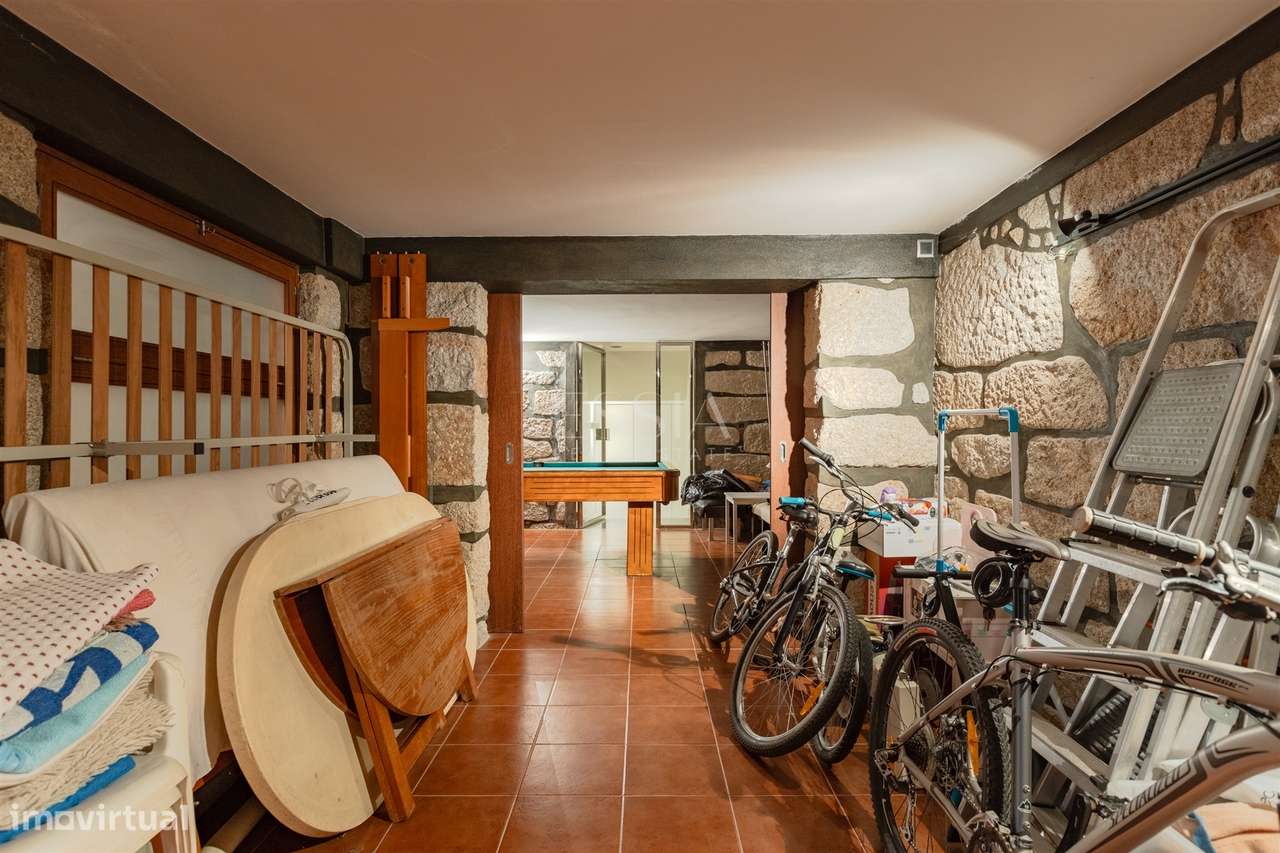 Moradia T3 com Jardim Próxima do Parque da Cidade-27