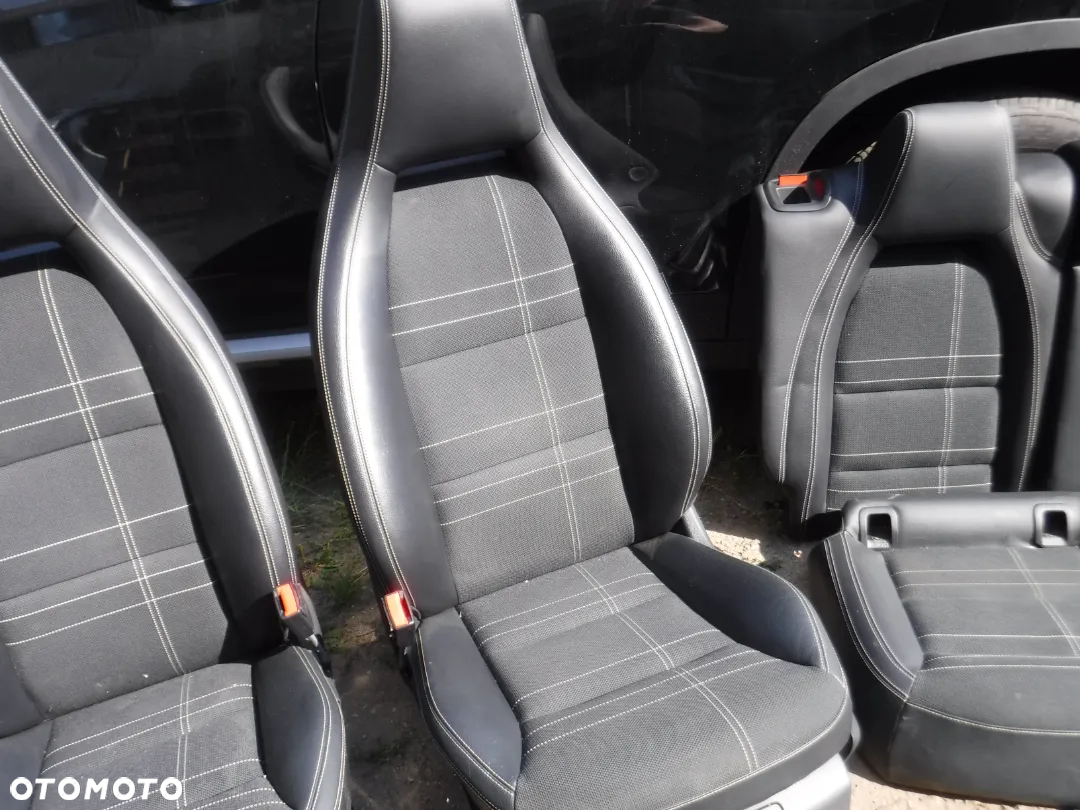Mercedes W117 CLA  skory fotele podgrzewane  kanapa idealne EUROPA AIR BAG Elektrycznie sterowane - 19