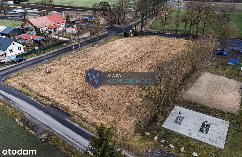 Działka z warunkami zabudowy-2