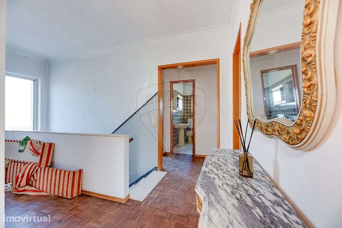 Moradia T9 para venda-32