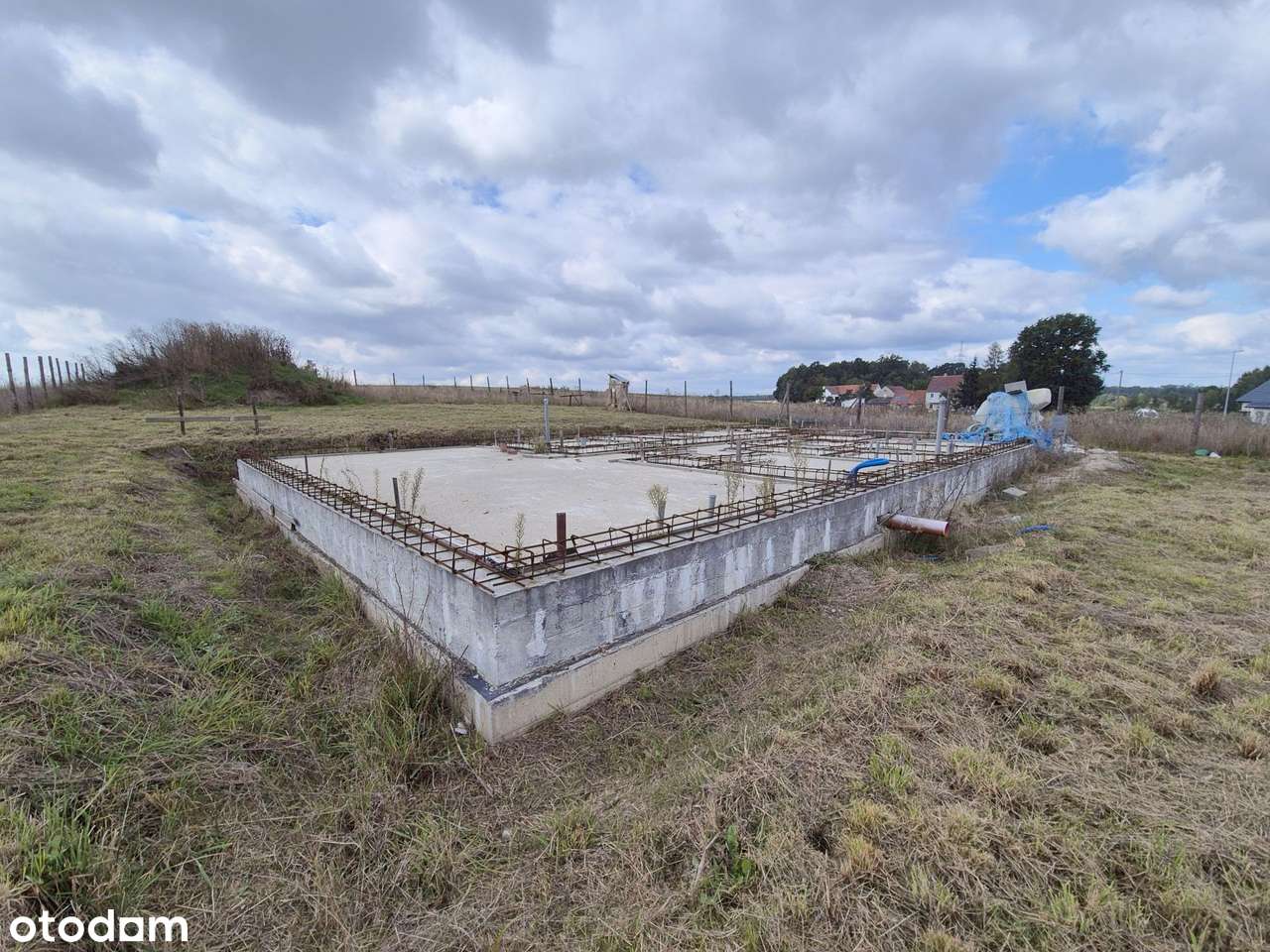 DZIAŁKA budowlana z rozpoczętą budową DOMU parterowego w OCICACH - Pełny obrazek: 5/17