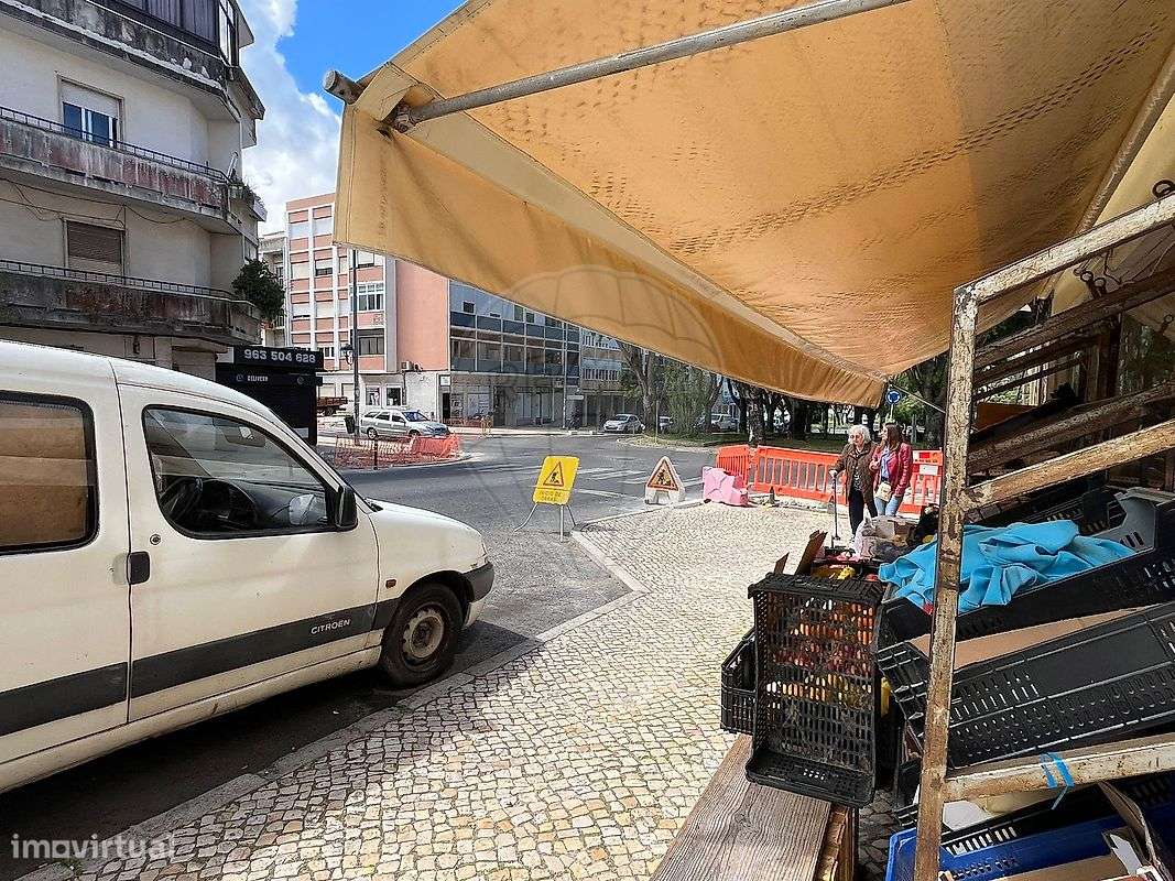 Loja  para arrendamento - Grande imagem: 3/19