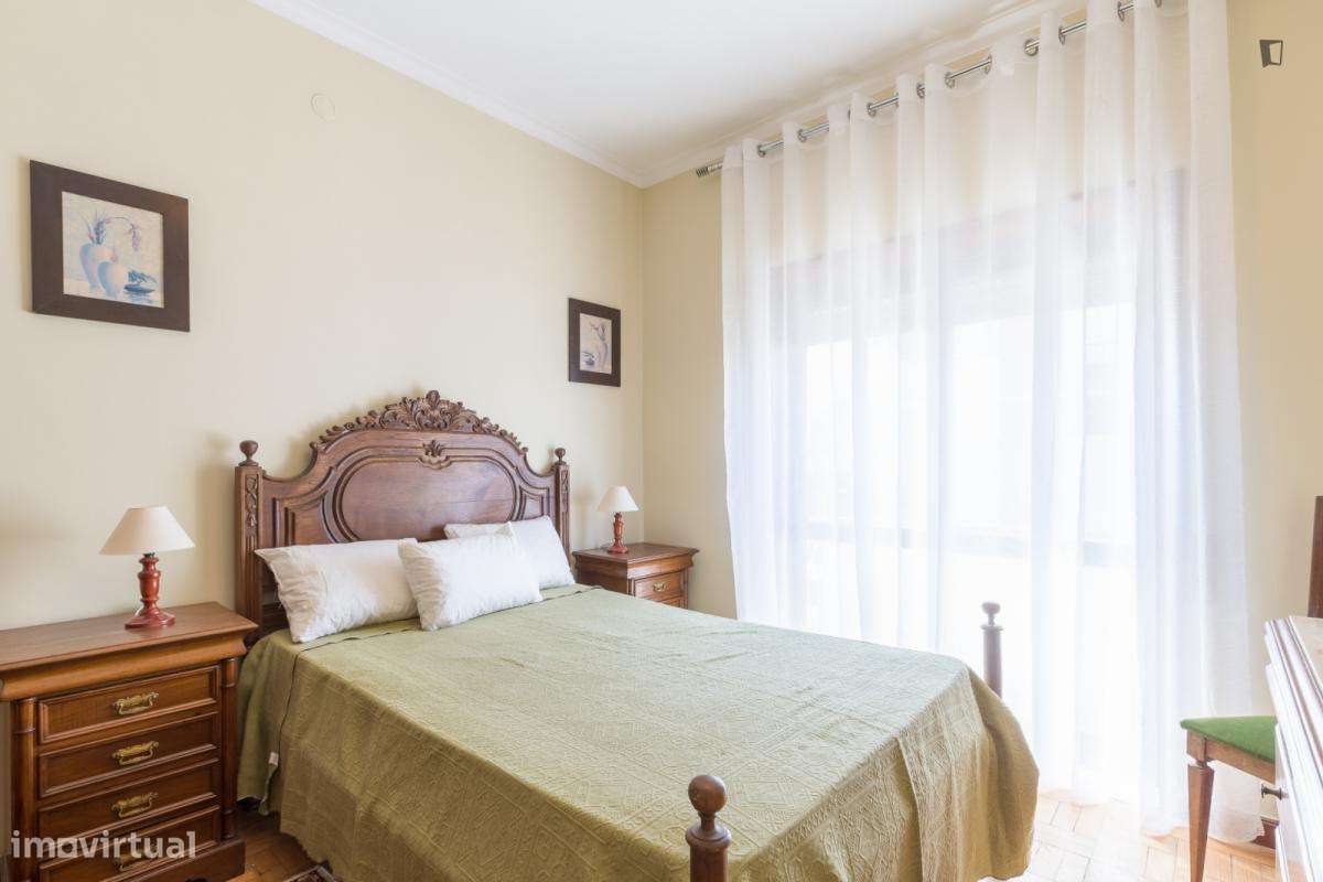 Quarto - localizado em Valongo Porto - Grande imagem: 4/8