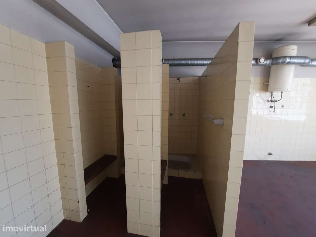 Imóvel comercial em Ermesinde com 564 m²-17