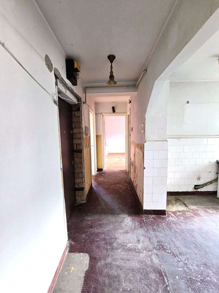 Apartament cu 3 camere decomandat | Etajul 3 - Botizului-8