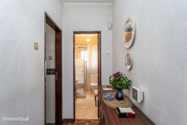 Maravilhosa Moradia com 5 Quartos em Localização Privilegiada-1