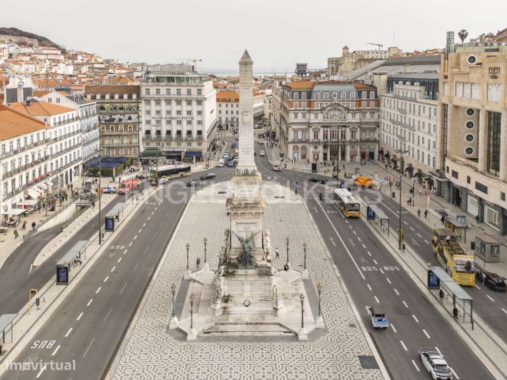 Elegante e luxuoso apartamento T2, junto à Av. da Liberdade-38