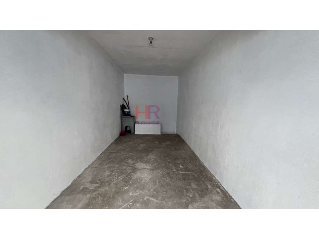 Arrenda-se Garagem Rua Carlos Seixas - Coimbra - Grande imagem: 3/5