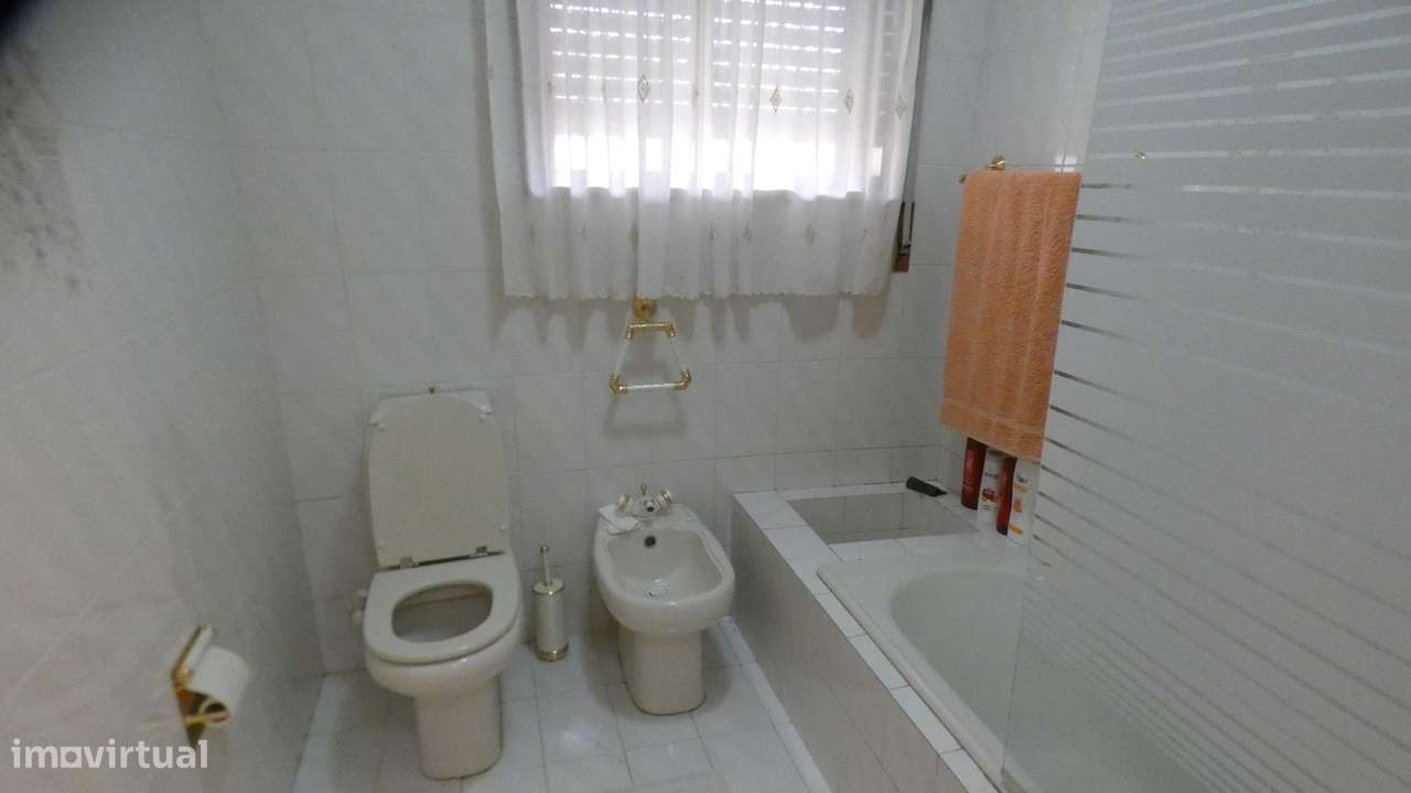 Moradia T5 S. Mamede Coronado-22