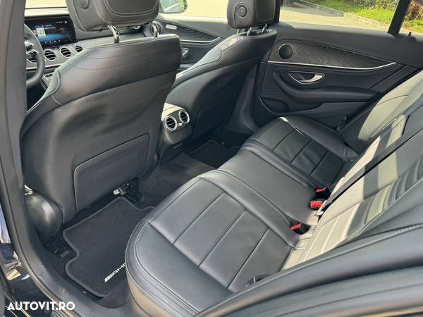 Mercedes-Benz E 220 d T 9G-TRONIC AMG Line - 13