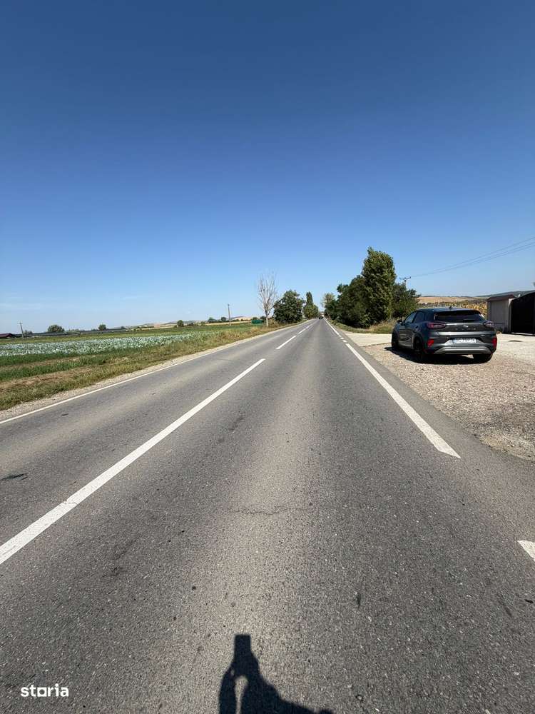 Vand Teren ITRAVILAN intersectie cu TRAIAN - BUHOCI , la STRADA-5