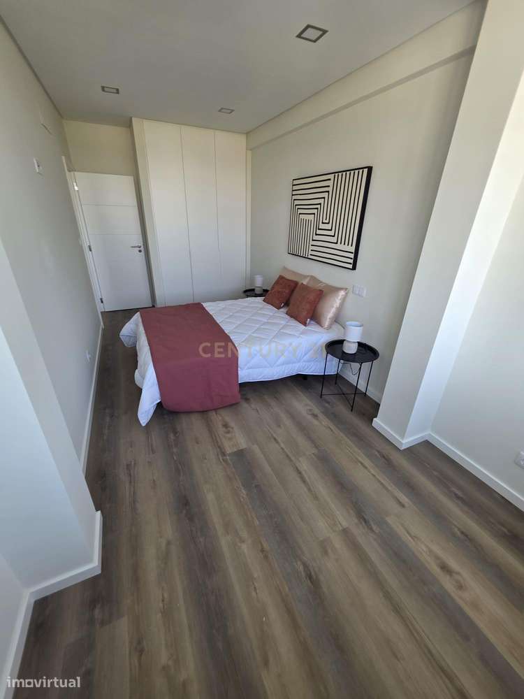 Apartamento T3 Novo em Benfica | varanda aberta | suite | 2 elevadores-29