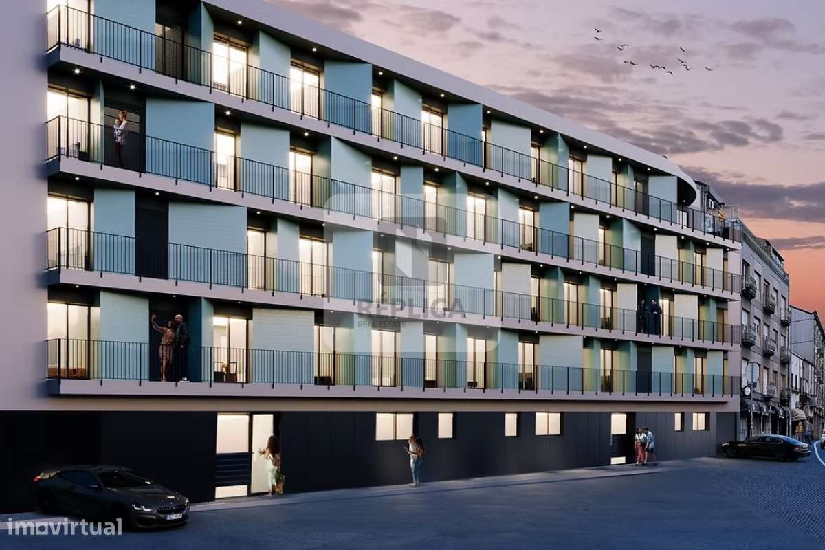 Apartamento T0 com Varanda e Garagem na Costa Cabral, Porto-13