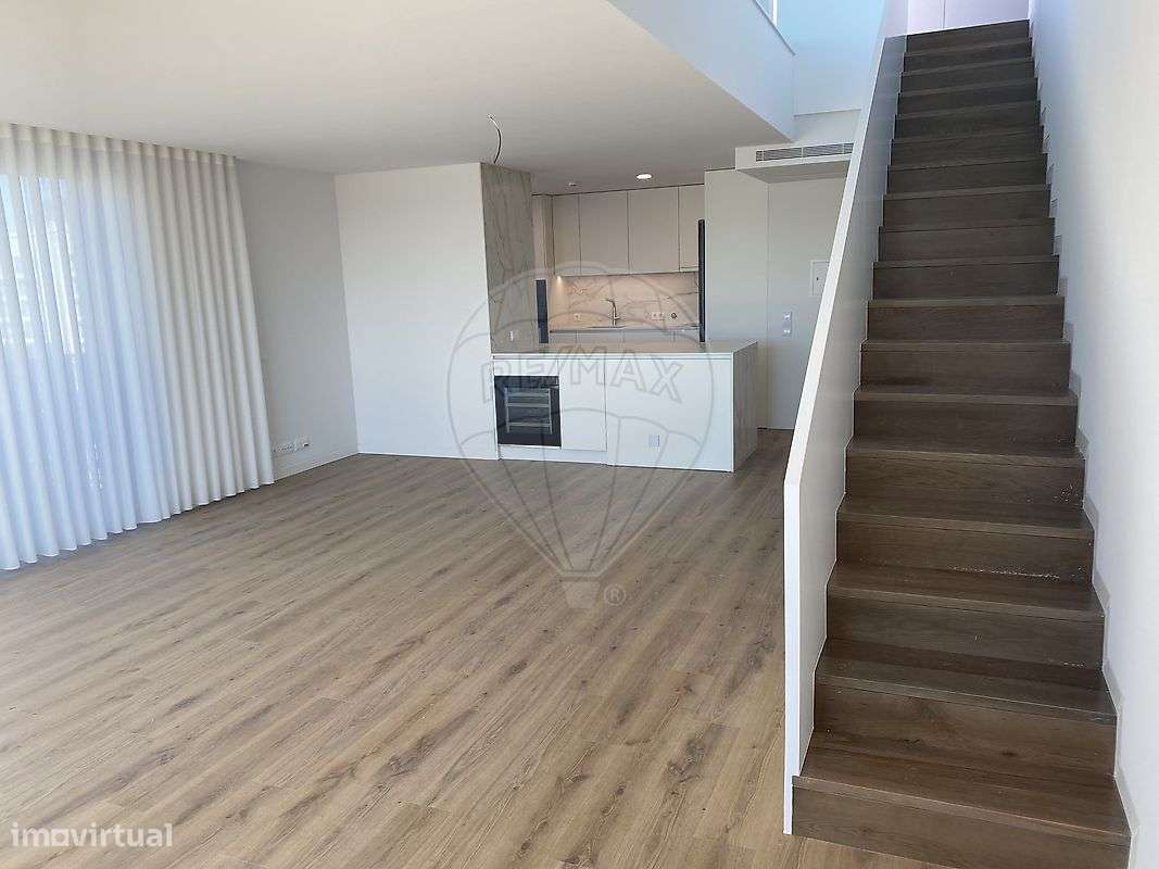 Apartamento T4 para venda - Grande imagem: 2/5