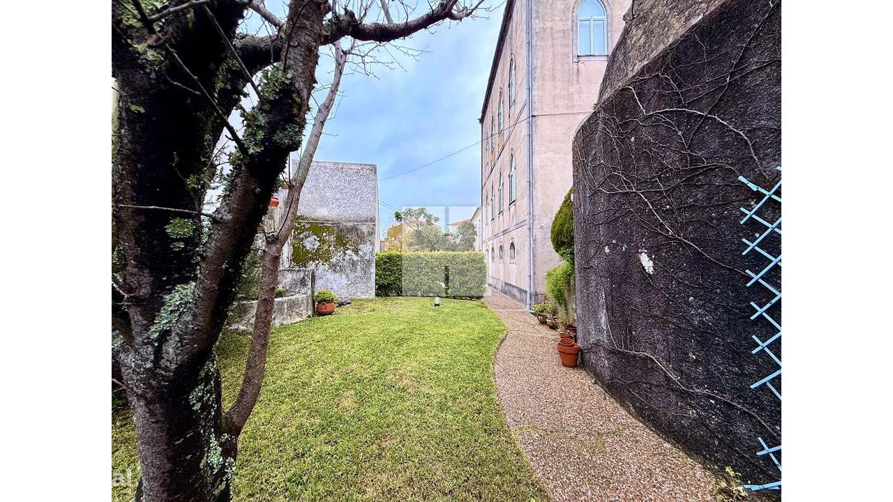 Moradia Senhorial T6-5