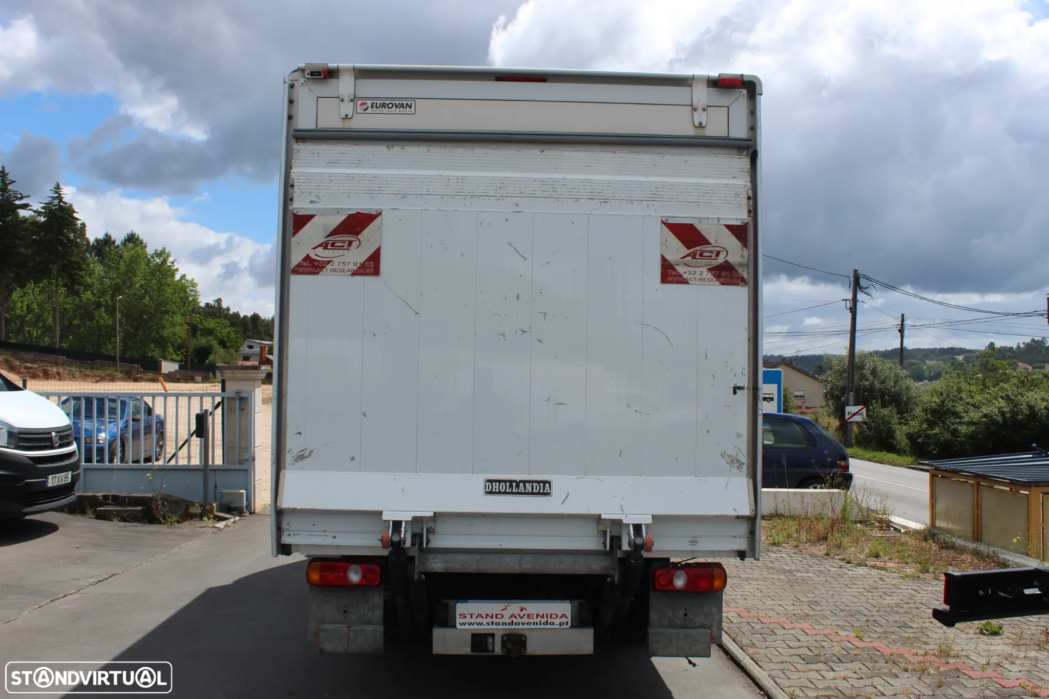 Mitsubishi FUSO CANTER 3C15 // CONTENTOR + PLATAFORMA - 5