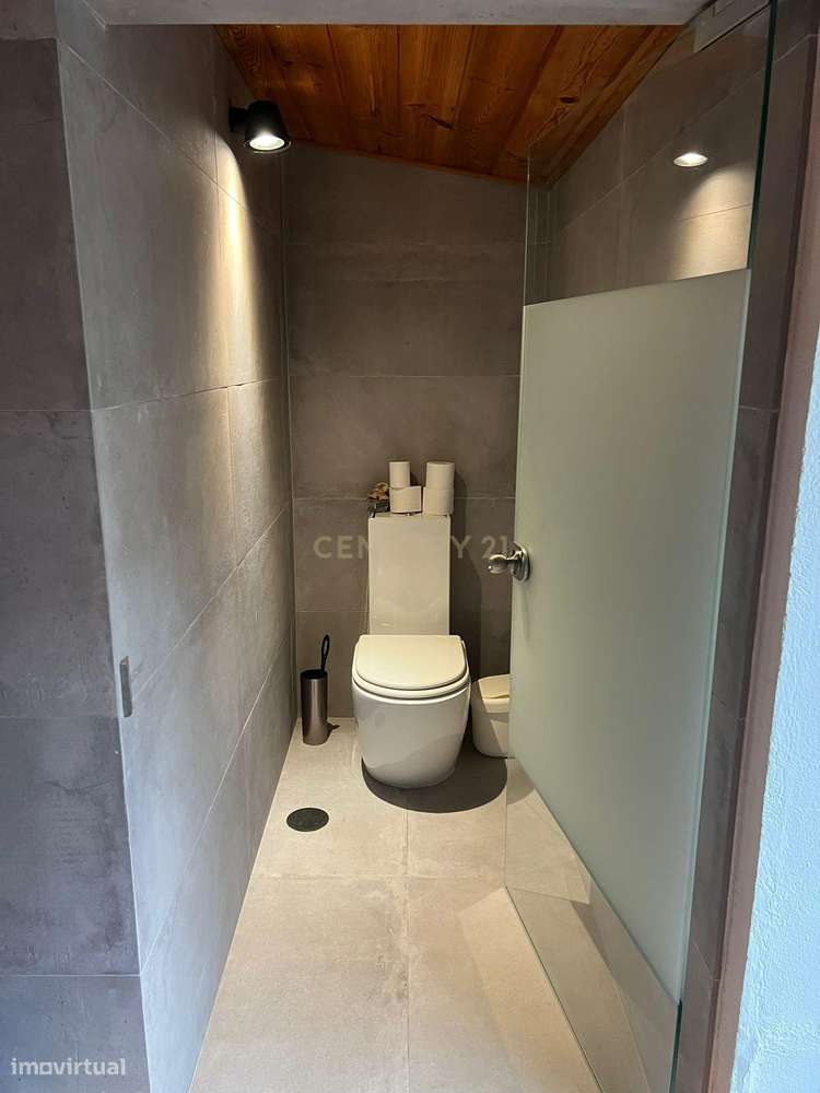 Moradia em Viseu com Vista Panorâmica e Jardim Privado-13