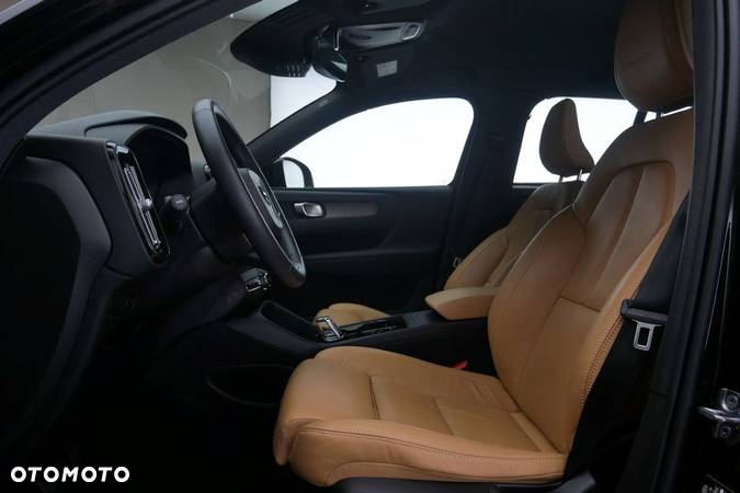 Volvo XC 40 - 12