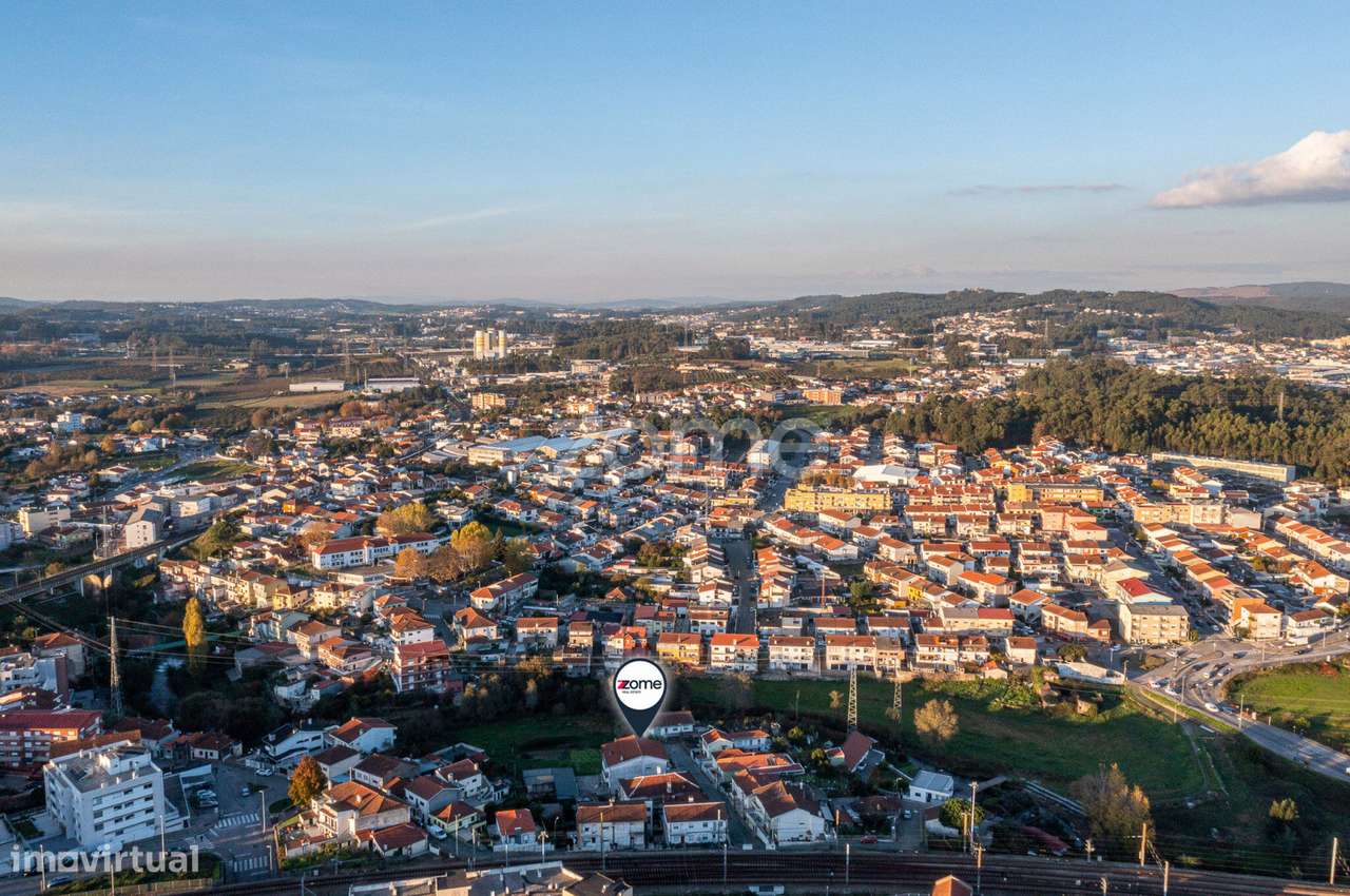 Apartamento T3 em Ermesinde com garagem Box-42