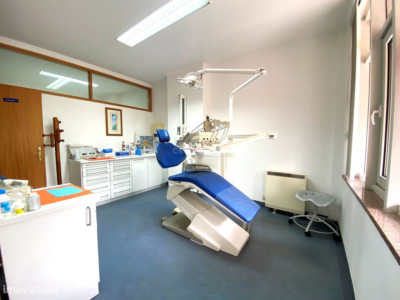 Clínica Dentária / Consultório em Belas