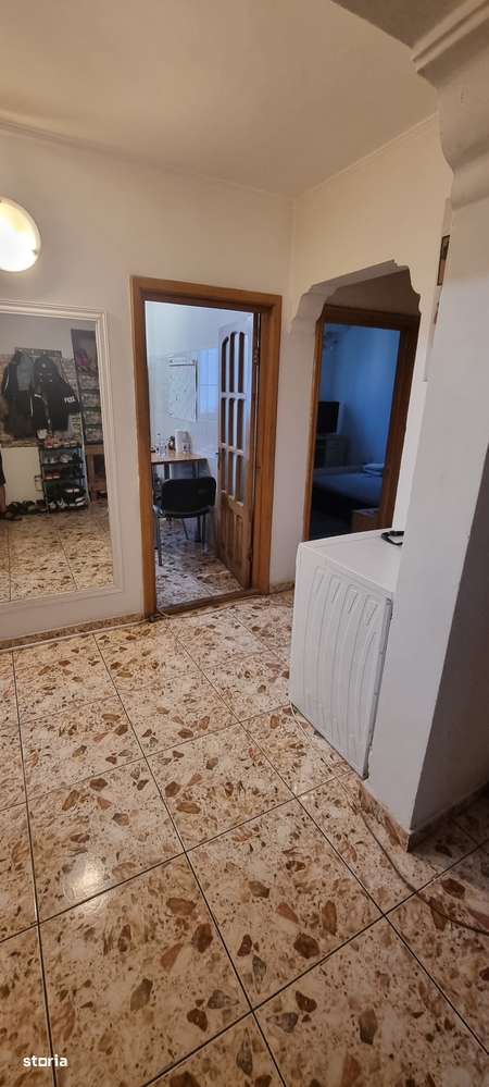 Apartament 3 camere decomandat zona Km  4/5 de vânzare-5