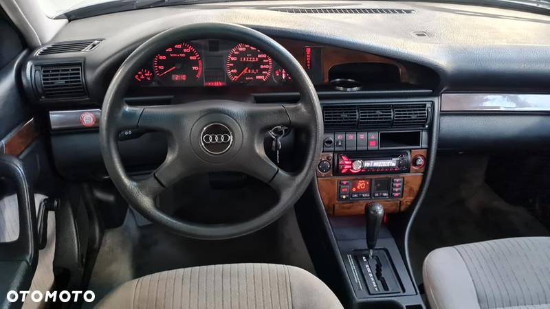Audi 100 2.6 - 11