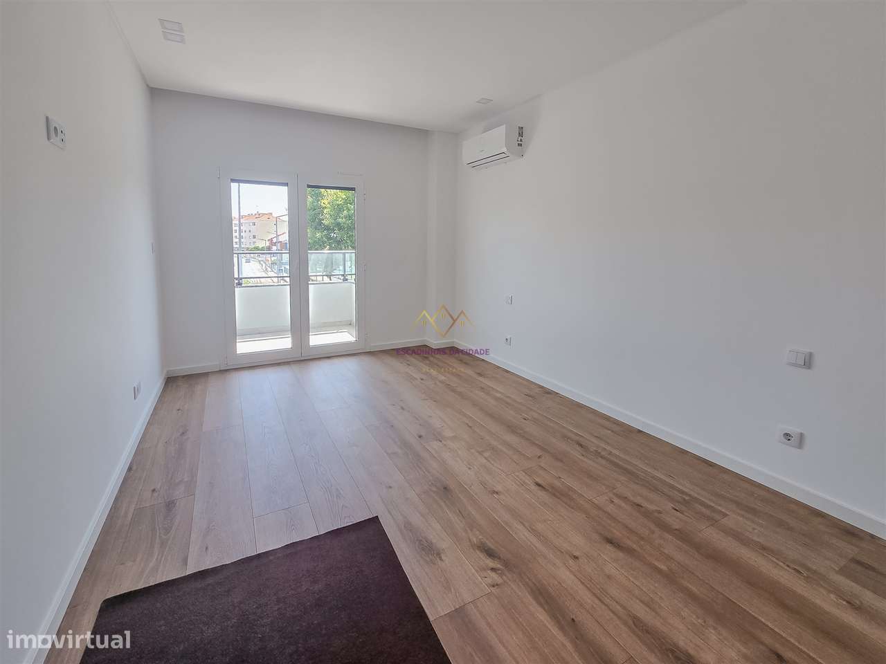 T4 com Piscina em Alverca-14