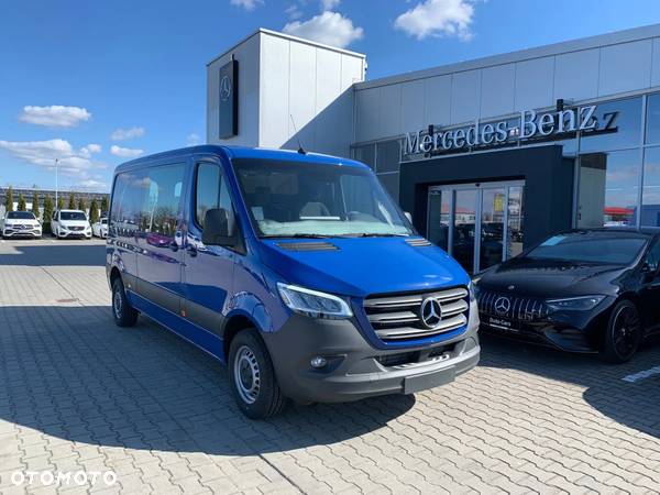 Mercedes-Benz Sprinter - 1