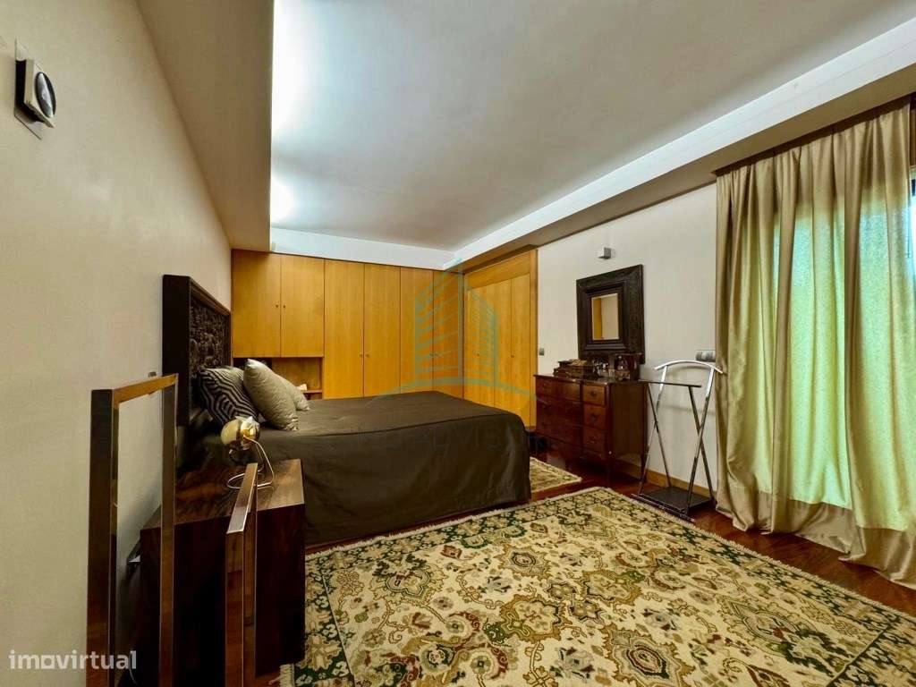 Moradia T4 com Piscina na cobertura-31