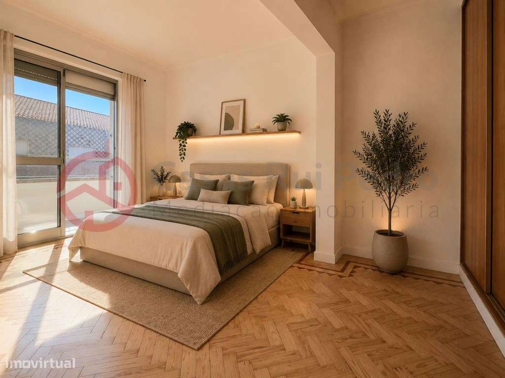 Apartamento T2 remodelado em Foros de Amora-0