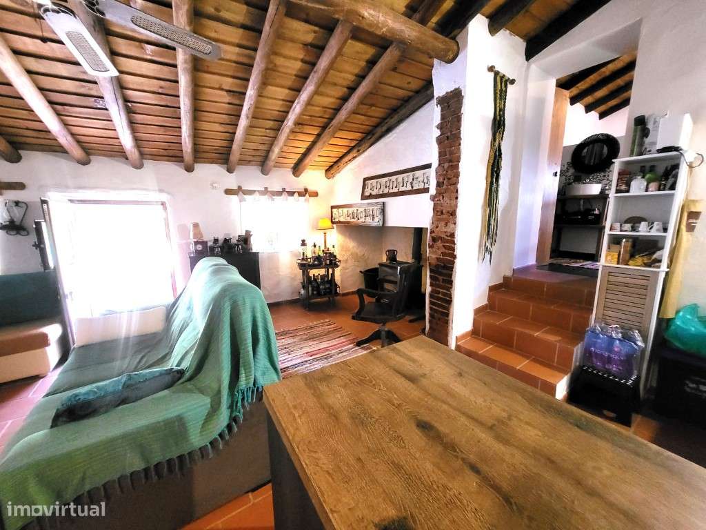 Monte tipicamente alentejano, T2 + 2, a 5 min da Vila de Redondo - Grande imagem: 3/60