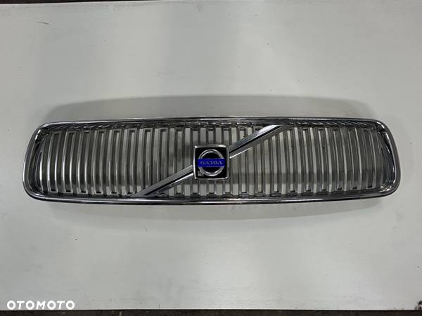 grill kratka atrapa halogen  Volvo V50 - 4