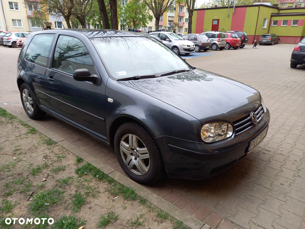 Volkswagen Golf IV 1.4 Comfortline - 2